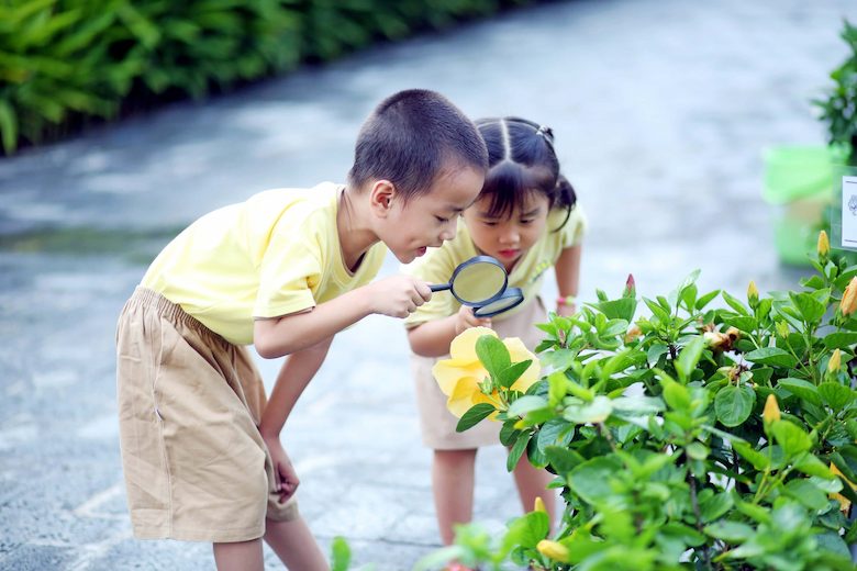 Tâm lý trẻ 10 tuổi: Hiểu rõ và hỗ trợ phát triển toàn diện